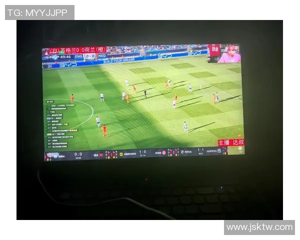 足球明星挑战撞球技巧精彩视频大盘点让你领略不一样的运动魅力 足球明星挑战撞球技巧精彩视频大盘点让你领略不一样的运动魅力