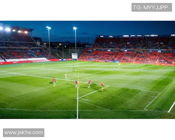 足球明星激情瞬间握拳举手庆祝进球的精彩视频合集